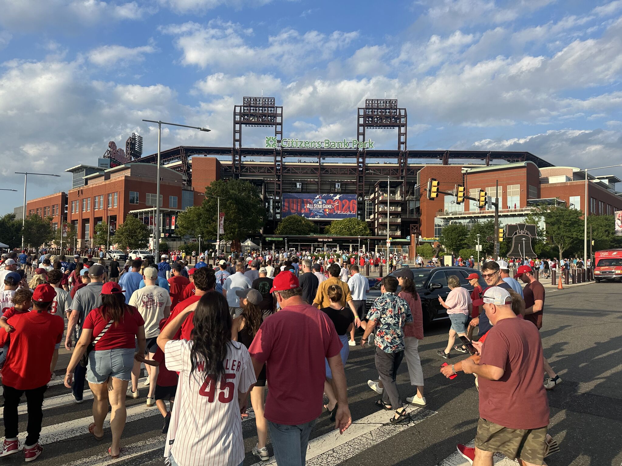 Teams celebrating together at Bases & Breakthroughs 2025